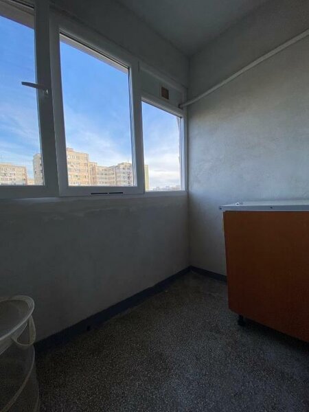 Lujerului, Plaza, garsoniera