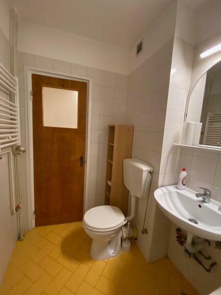 Lujerului, Plaza, garsoniera